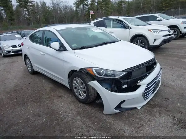 5NPD74LF1HH163632 2017 HYUNDAI ELANTRA - Image 1