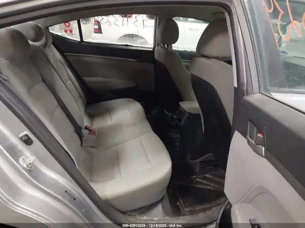 5NPD74LF1HH164134 2017 HYUNDAI ELANTRA - Image 8