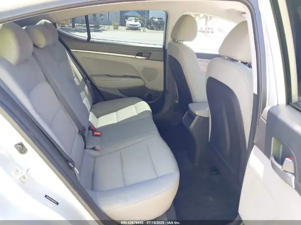 5NPD74LF1HH164375 2017 HYUNDAI ELANTRA - Image 8