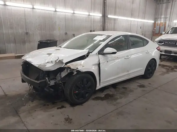5NPD74LF1HH175196 2017 HYUNDAI ELANTRA - Image 2