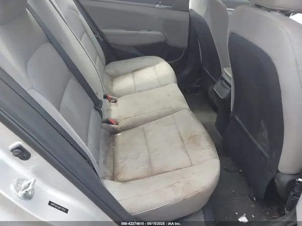 5NPD74LF1HH175974 2017 HYUNDAI ELANTRA - Image 8