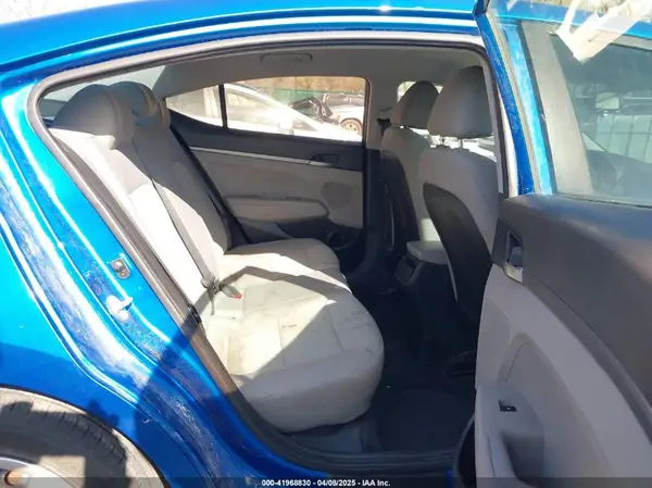 5NPD74LF1HH177191 2017 HYUNDAI ELANTRA - Image 8