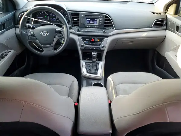 5NPD74LF1HH182312 2017 HYUNDAI ELANTRA - Image 8