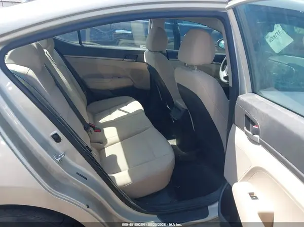 5NPD74LF1HH183489 2017 HYUNDAI ELANTRA - Image 8