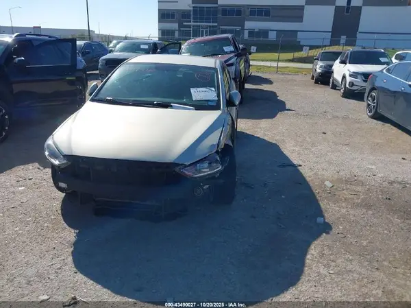 5NPD74LF1HH183492 2017 HYUNDAI ELANTRA - Image 2