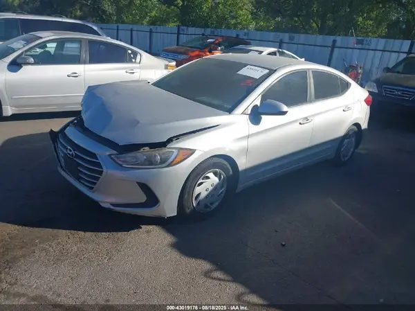5NPD74LF1HH185842 2017 HYUNDAI ELANTRA - Image 2
