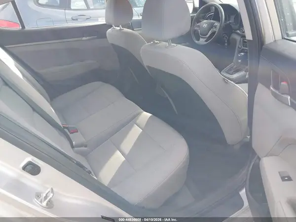 5NPD74LF1HH189003 2017 HYUNDAI ELANTRA - Image 8