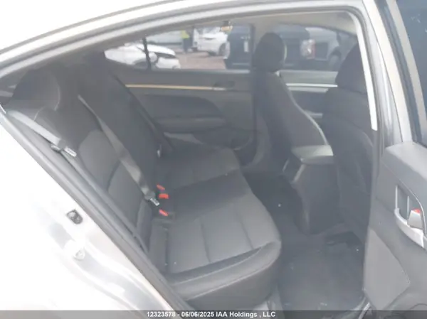 5NPD74LF1HH195254 2017 HYUNDAI ELANTRA - Image 8