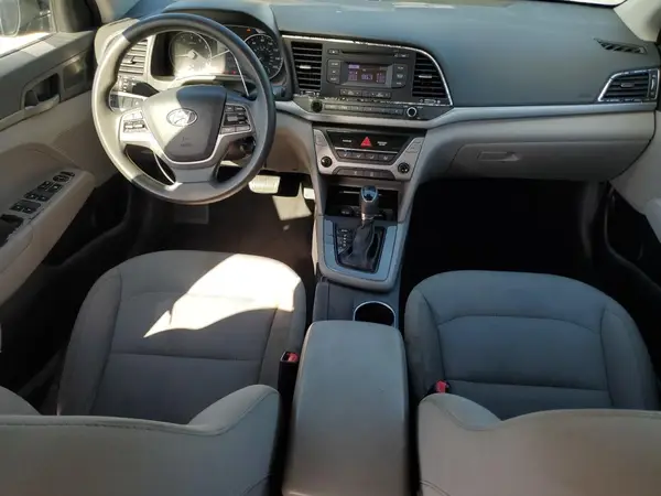 5NPD74LF1HH200730 2017 HYUNDAI ELANTRA - Image 8