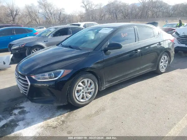 5NPD74LF1HH202235 2017 HYUNDAI ELANTRA - Image 2