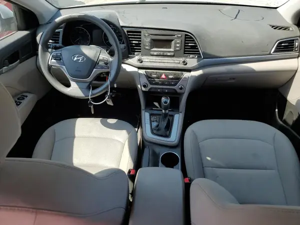 5NPD74LF1HH205958 2017 HYUNDAI ELANTRA - Image 8