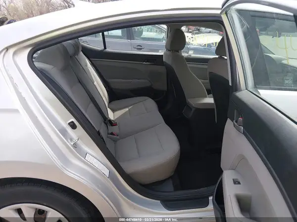 5NPD74LF1HH208536 2017 HYUNDAI ELANTRA - Image 8