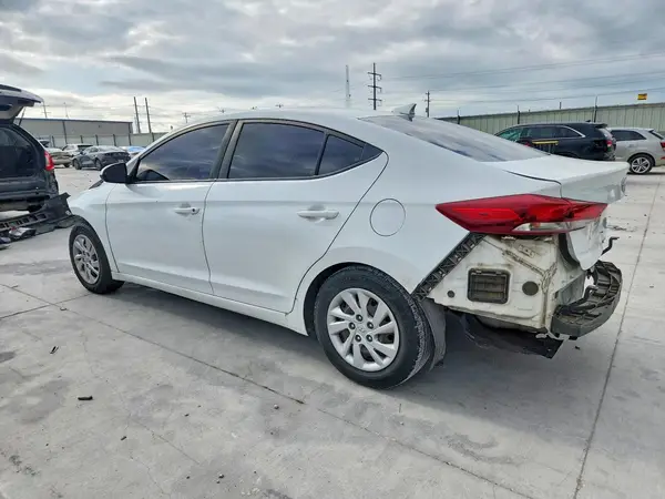 5NPD74LF1HH209069 2017 HYUNDAI ELANTRA - Image 2
