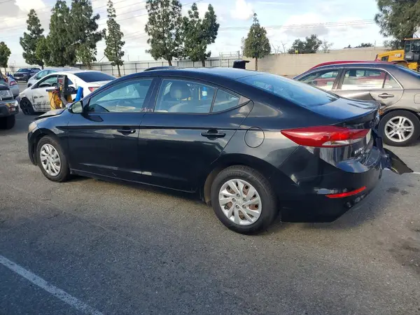 5NPD74LF1JH224161 2018 HYUNDAI ELANTRA - Image 2