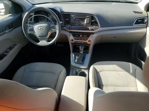 5NPD74LF1JH224161 2018 HYUNDAI ELANTRA - Image 8