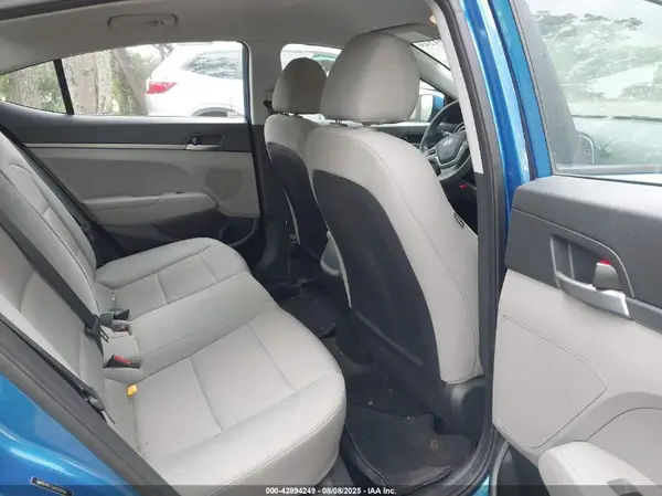 5NPD74LF1JH229019 2018 HYUNDAI ELANTRA - Image 8