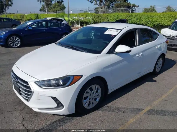 5NPD74LF1JH238612 2018 HYUNDAI ELANTRA - Image 2