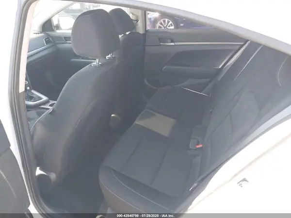5NPD74LF1JH238612 2018 HYUNDAI ELANTRA - Image 8