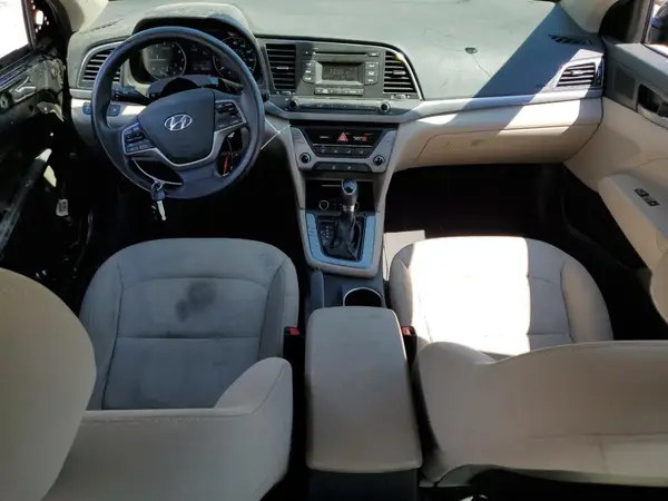 5NPD74LF1JH256110 2018 HYUNDAI ELANTRA - Image 8