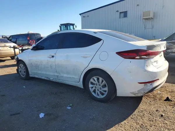 5NPD74LF1JH257872 2018 HYUNDAI ELANTRA - Image 2