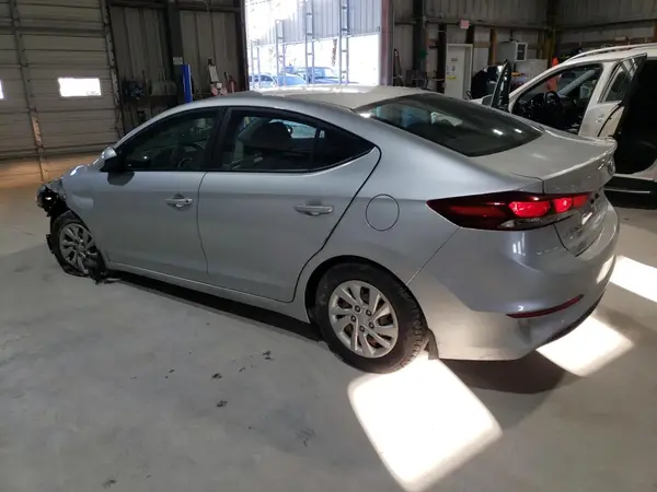 5NPD74LF1JH262277 2018 HYUNDAI ELANTRA - Image 2