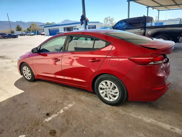 5NPD74LF1JH264272 2018 HYUNDAI ELANTRA - Image 2