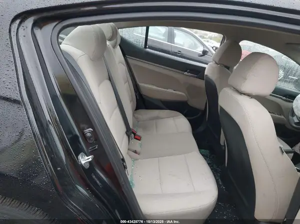 5NPD74LF1JH264420 2018 HYUNDAI ELANTRA - Image 8