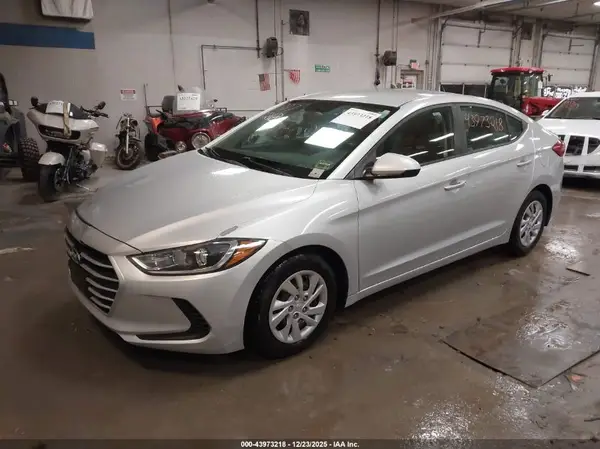 5NPD74LF1JH265387 2018 HYUNDAI ELANTRA - Image 2