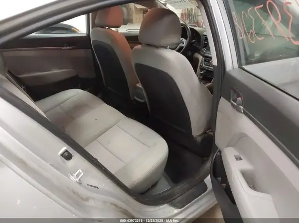 5NPD74LF1JH265387 2018 HYUNDAI ELANTRA - Image 8
