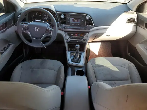 5NPD74LF1JH277801 2018 HYUNDAI ELANTRA - Image 8