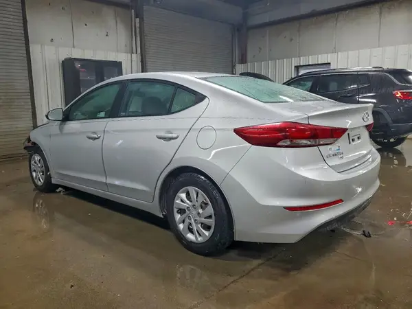 5NPD74LF1JH281699 2018 HYUNDAI ELANTRA - Image 2