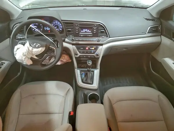 5NPD74LF1JH281699 2018 HYUNDAI ELANTRA - Image 8