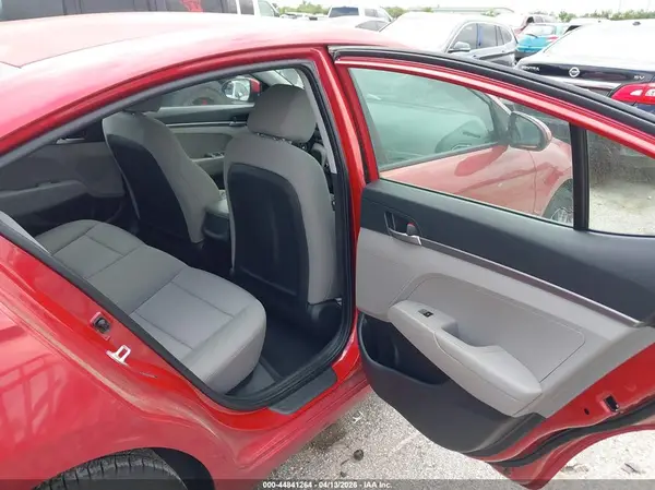 5NPD74LF1JH293898 2018 HYUNDAI ELANTRA - Image 8