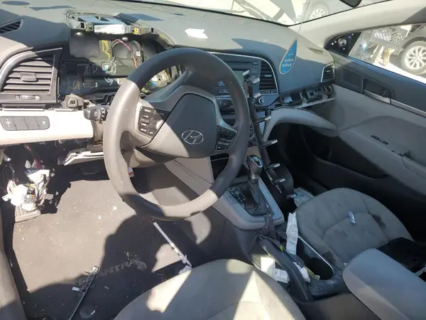 5NPD74LF1JH302440 2018 HYUNDAI ELANTRA - Image 8
