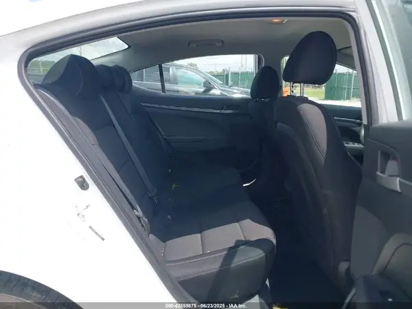 5NPD74LF1JH308707 2018 HYUNDAI ELANTRA - Image 8