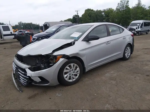 5NPD74LF1JH322798 2018 HYUNDAI ELANTRA - Image 2
