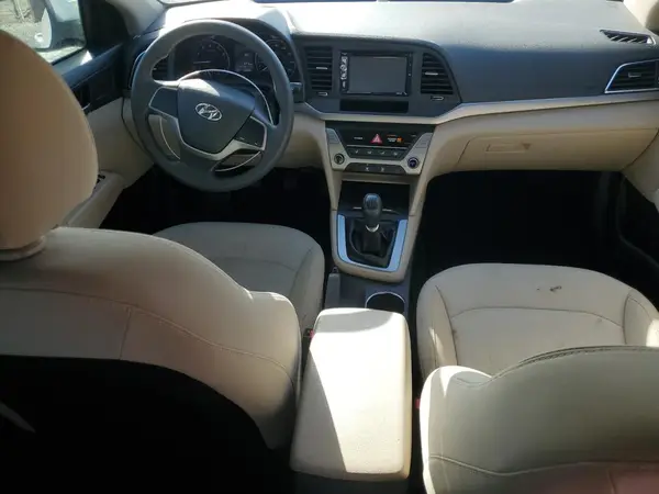 5NPD74LF1JH323515 2018 HYUNDAI ELANTRA - Image 8
