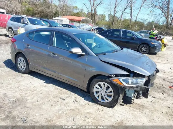 5NPD74LF1JH336989 2018 HYUNDAI ELANTRA - Image 1