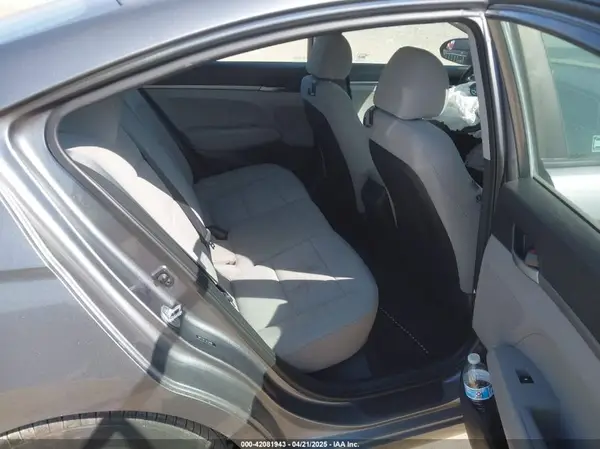 5NPD74LF1JH336992 2018 HYUNDAI ELANTRA - Image 8