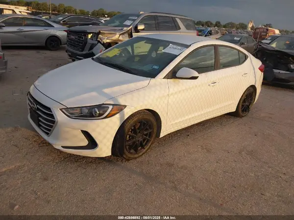 5NPD74LF1JH341657 2018 HYUNDAI ELANTRA - Image 2