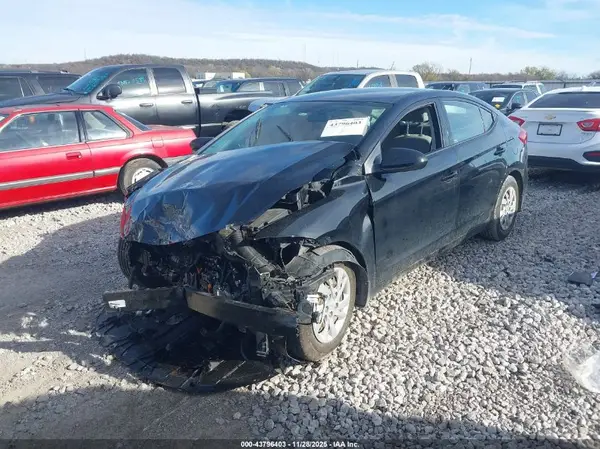 5NPD74LF1JH345062 2018 HYUNDAI ELANTRA - Image 2