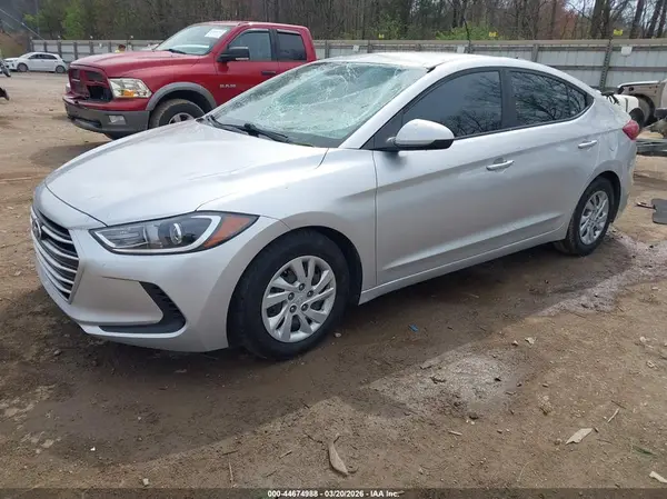 5NPD74LF1JH348754 2018 HYUNDAI ELANTRA - Image 2
