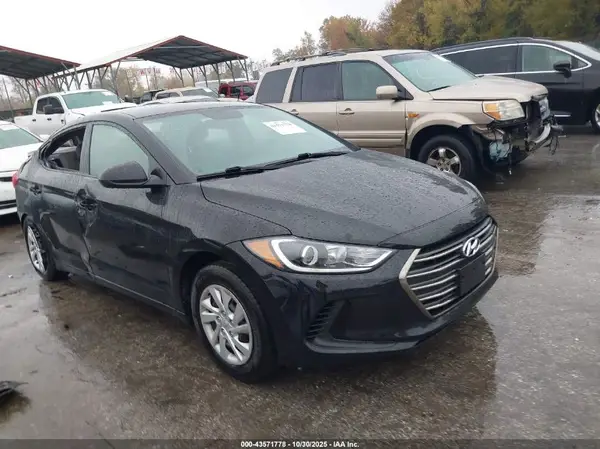 5NPD74LF1JH352934 2018 HYUNDAI ELANTRA - Image 1