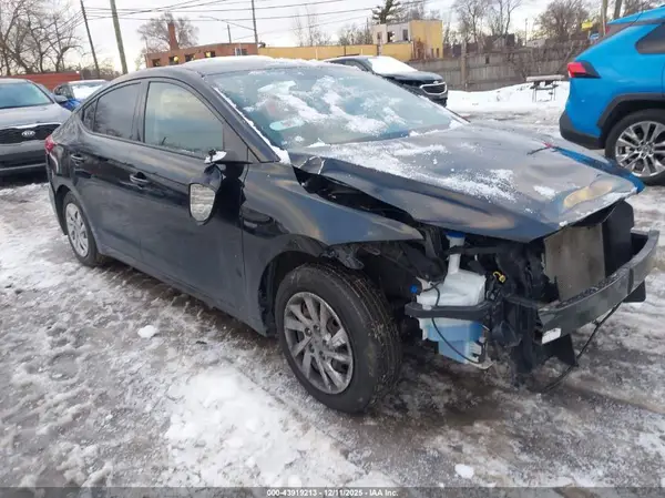 5NPD74LF1JH354599 2018 HYUNDAI ELANTRA - Image 1