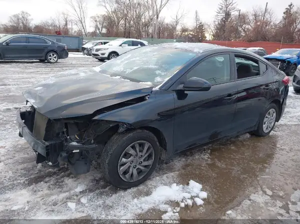 5NPD74LF1JH354599 2018 HYUNDAI ELANTRA - Image 2