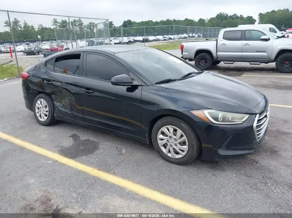 5NPD74LF1JH355137 2018 HYUNDAI ELANTRA - Image 1