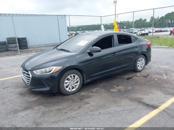 5NPD74LF1JH355137 2018 HYUNDAI ELANTRA - Image 2