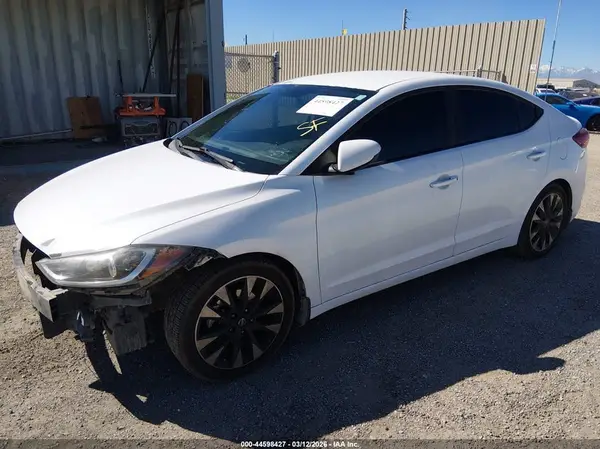 5NPD74LF1JH355803 2018 HYUNDAI ELANTRA - Image 2