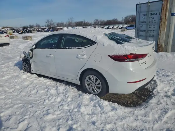 5NPD74LF1JH375940 2018 HYUNDAI ELANTRA - Image 2