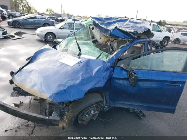 5NPD74LF1JH382922 2018 HYUNDAI ELANTRA - Image 2